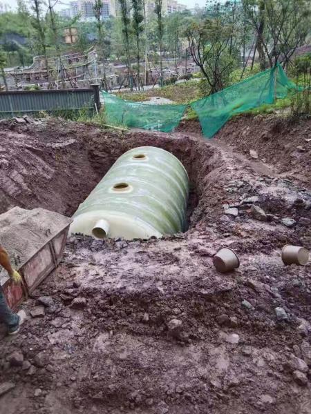 长春雷波县50立方化粪池安装现场